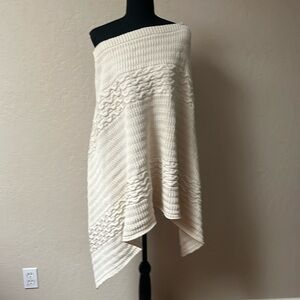 Chic Cream Turtleneck Sweater